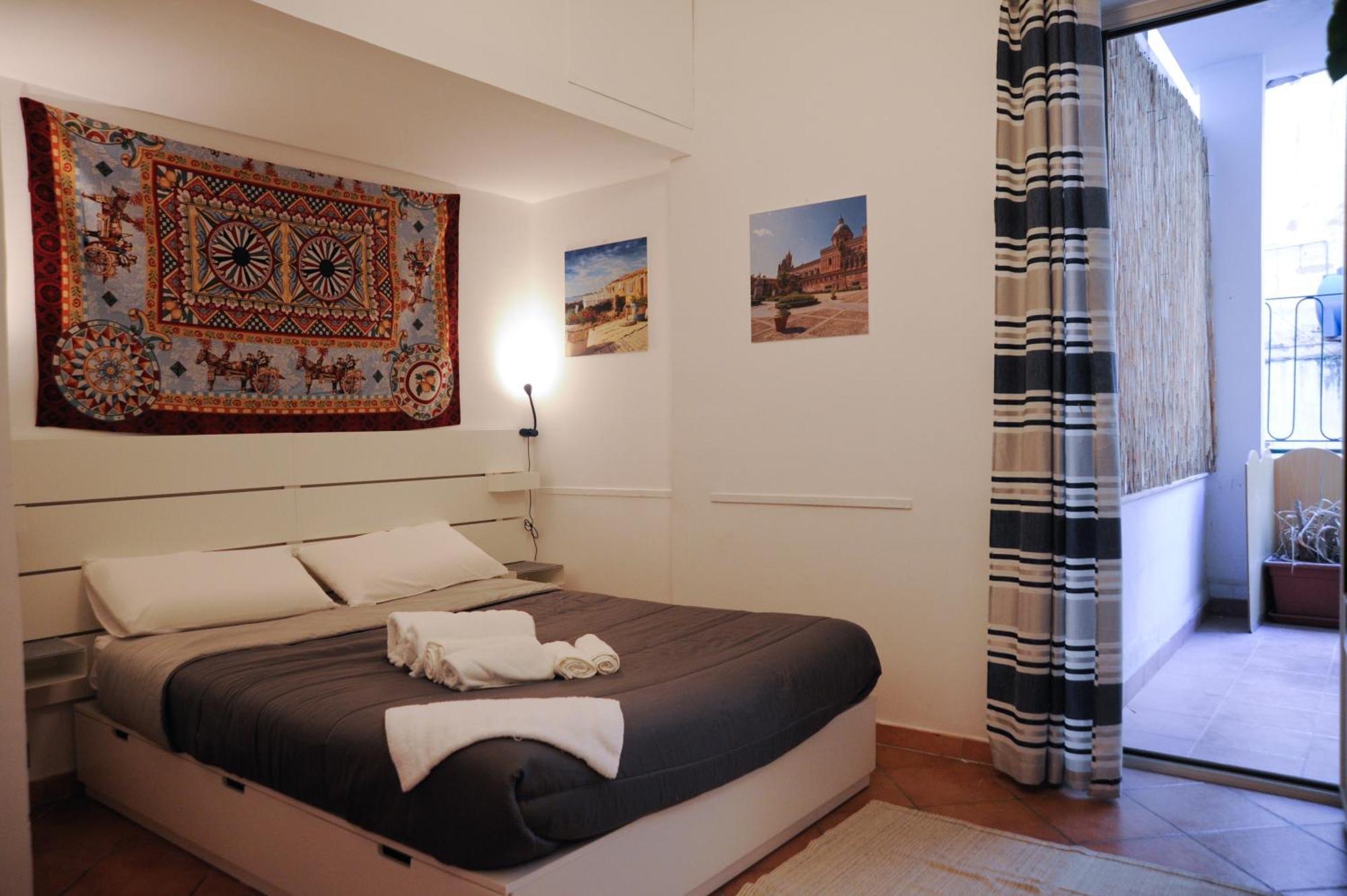 Le Finestre Su Ballaro ปาแลร์โม ภายนอก รูปภาพ
