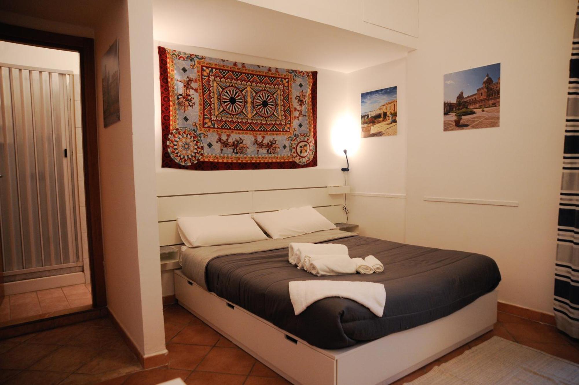 Le Finestre Su Ballaro ปาแลร์โม ภายนอก รูปภาพ
